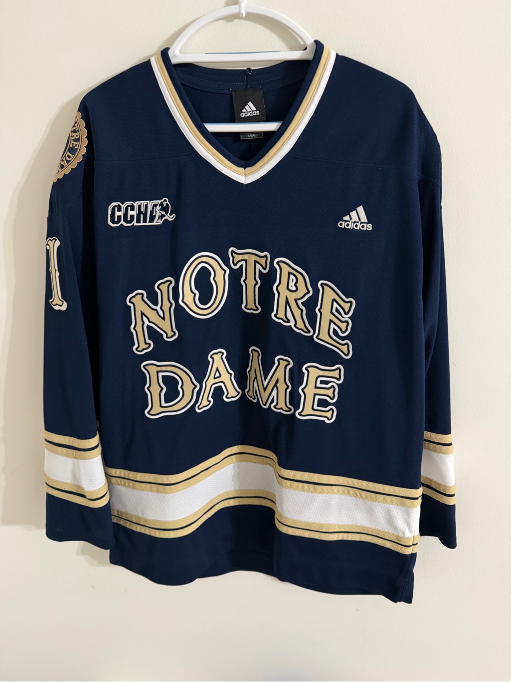 Vintage Notre Dame Fighting Irish Adidas Ccha Hockey Jersey  1  L
